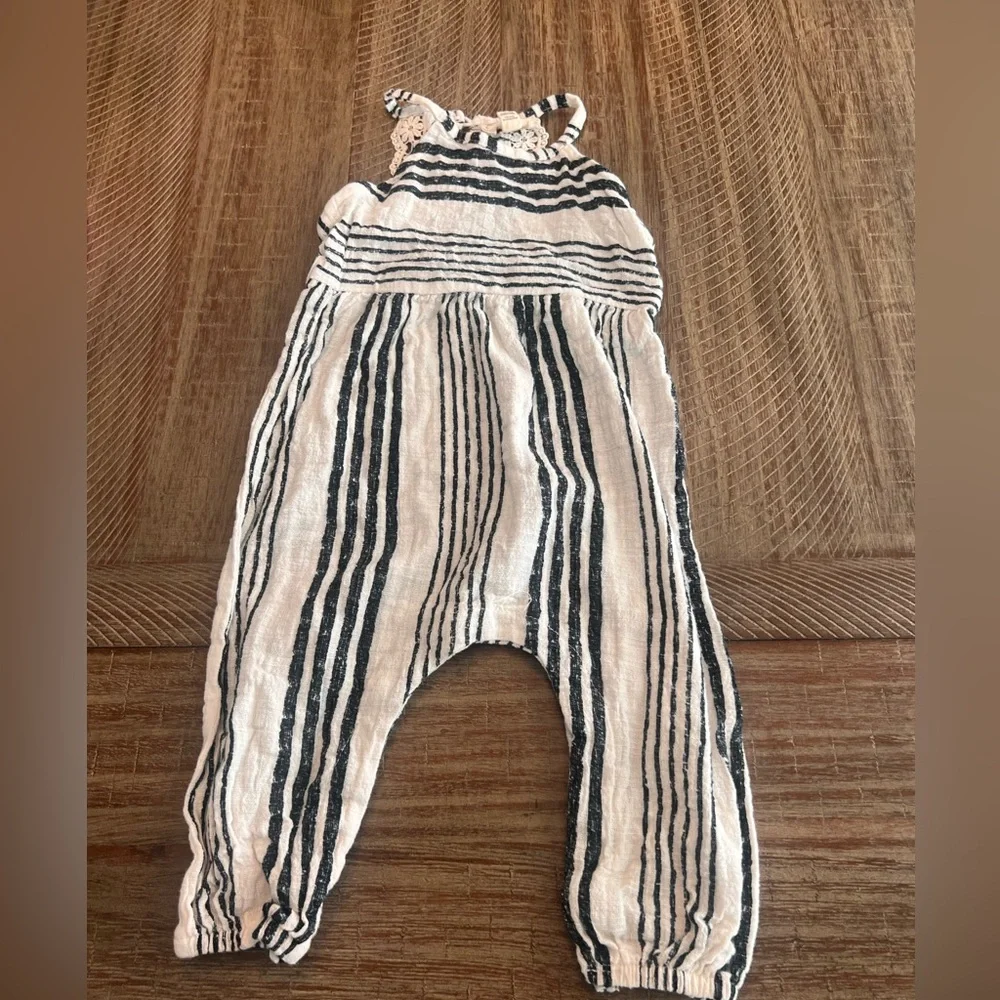 Jessica simpson baby girl jumpsuit 6-9M